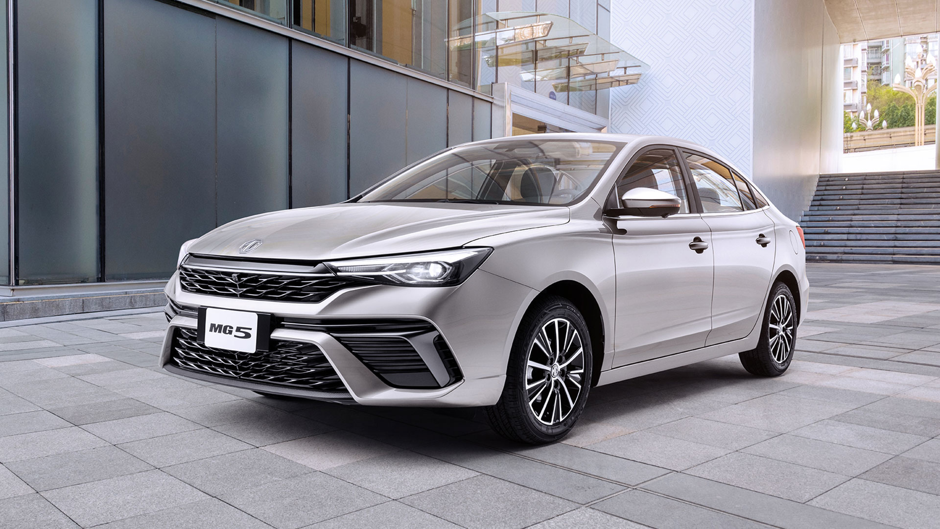 NUEVO MG5 2027
