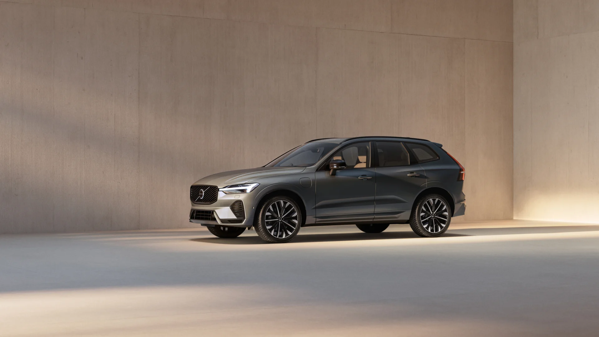 Volvo XC60 Recharge: Elegancia, Potencia y Futuro Sustentable